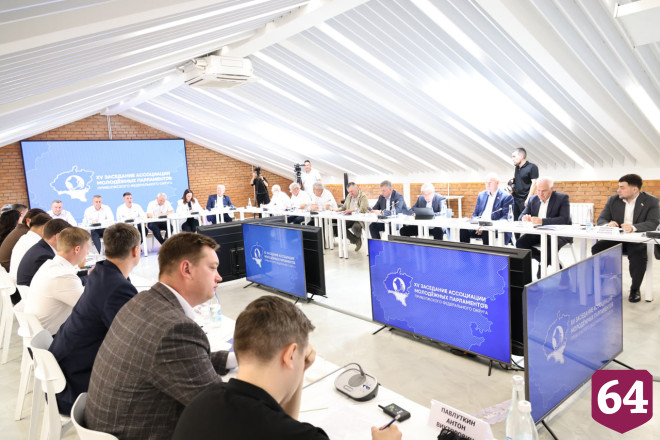 Спикер отметил роль сельских домов культуры в сохранении этнокультурного наследия