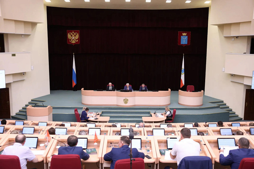 Депутаты рассказали о позитивном отклике саратовских семей с детьми на новые меры поддержки