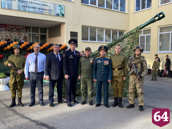 В Саратовской кадетской школе провели представление «На безымянной высоте»