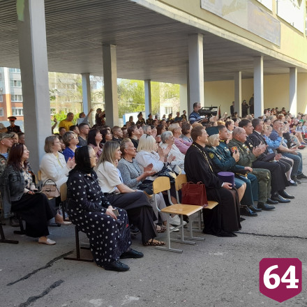 В Саратовской кадетской школе провели представление «На безымянной высоте»