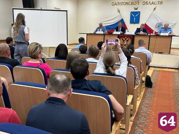 Осипова не ответила министру о наличии денег на строительство домов в Авиаторе