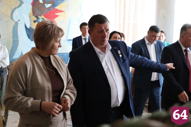 Областные депутаты обсудили развитие опорных населенных пунктов Федоровского района 