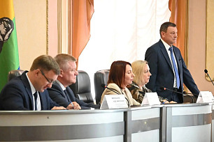 Областные депутаты поддержали назначение зампреда Сергея Егорова в Вольск
