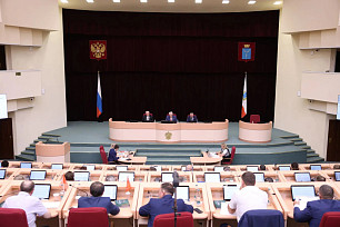 Депутаты рассказали о позитивном отклике саратовских семей с детьми на новые меры поддержки